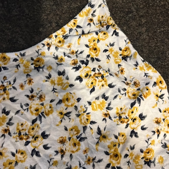 American eagle strappy floral tank - Picture 2 of 3